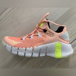 Nike Free Metcon 4 Women’s Sneakers Size 5